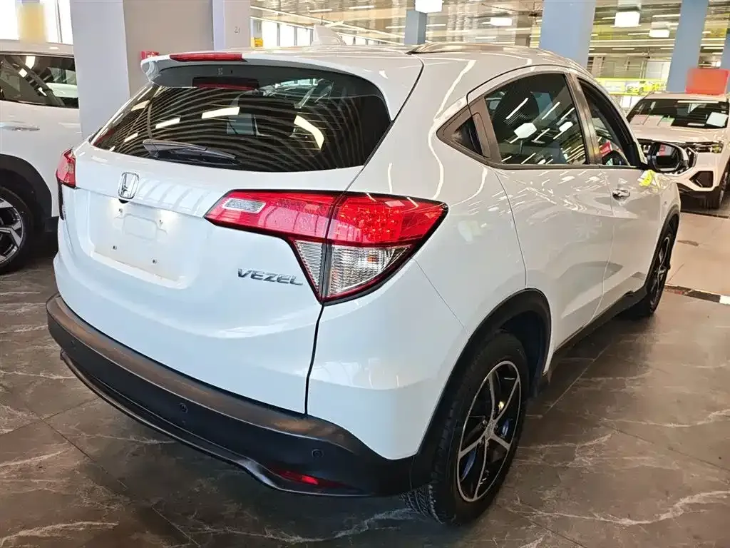 Honda Vezel — фото 4