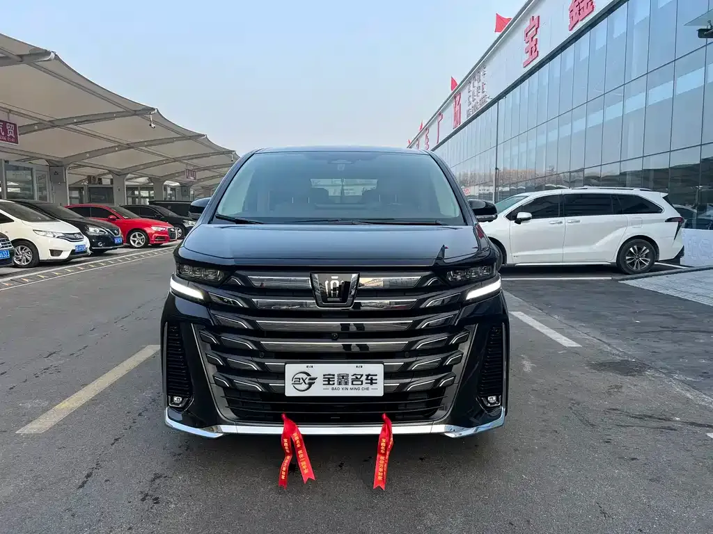 Toyota Vellfire — фото 7