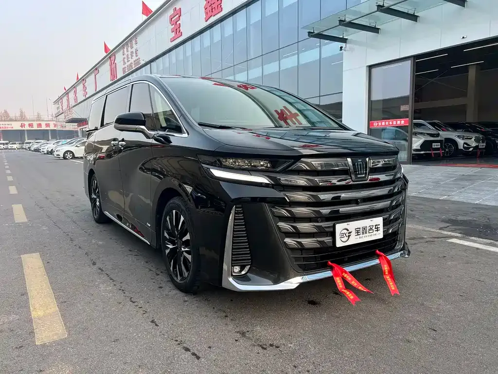 Toyota Vellfire — фото 10