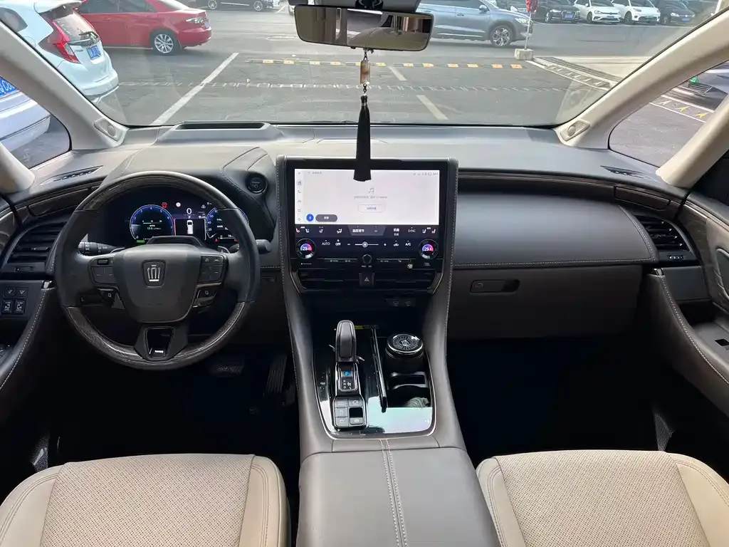 Toyota Vellfire — фото 6