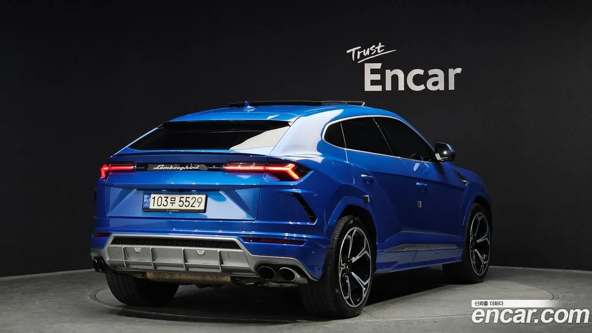 Lamborghini Urus — фото 2