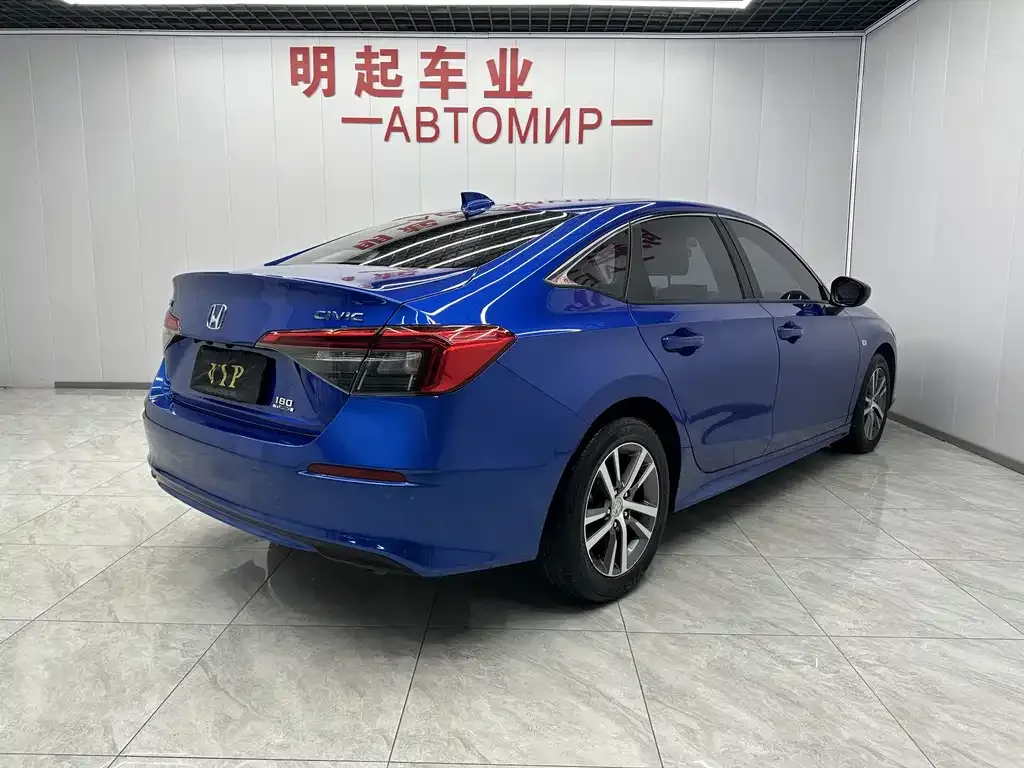 Honda Civic — фото 6