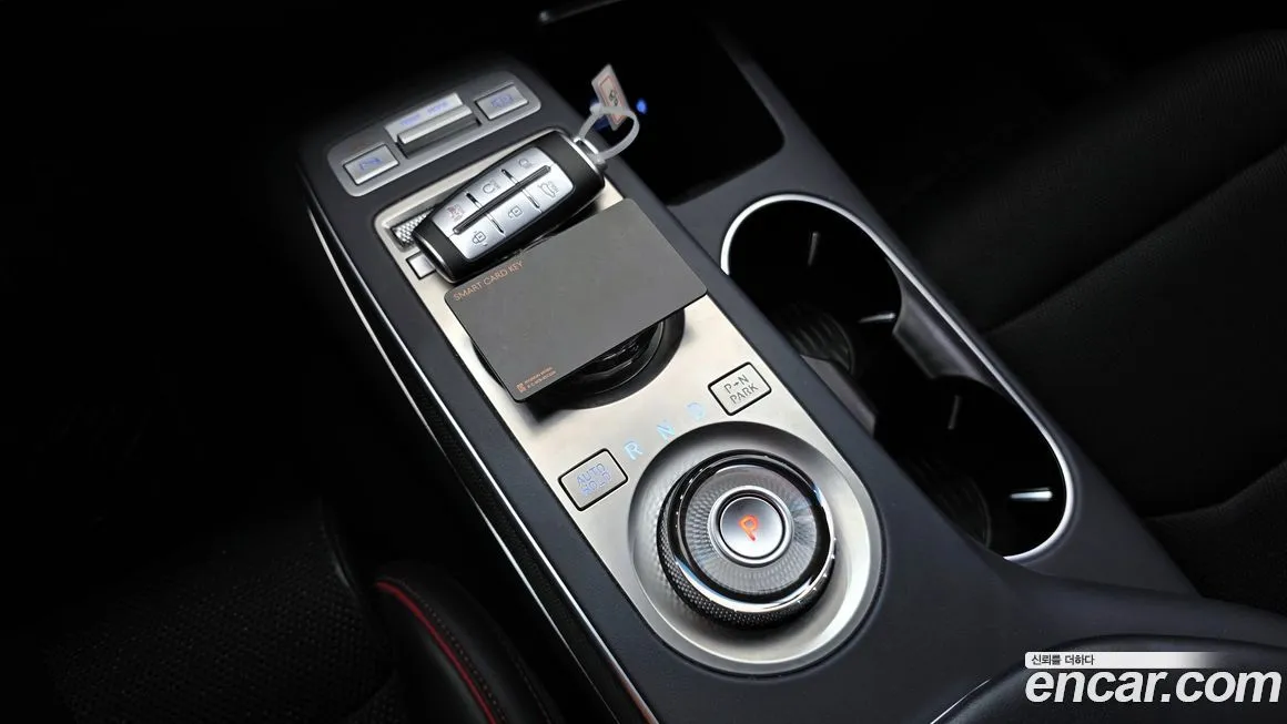 Genesis GV70 — фото 10
