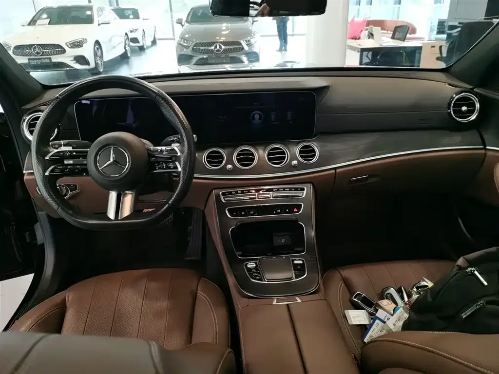 Mercedes-Benz E-Class (Import) — фото 9