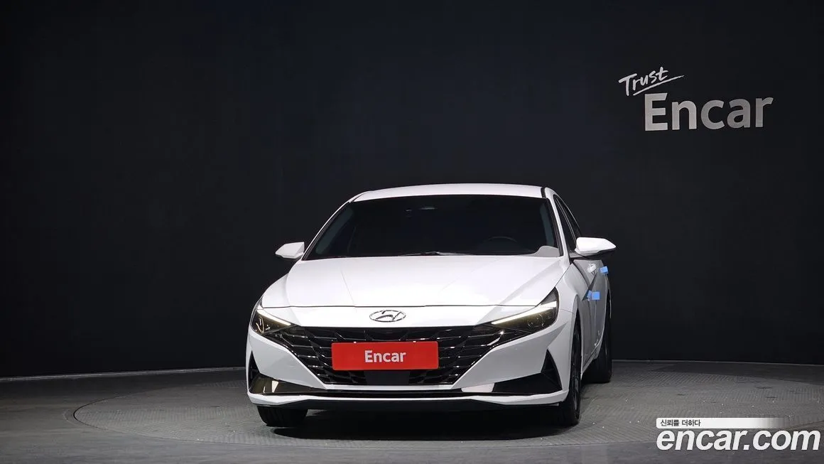 Hyundai AVANTE — фото 3