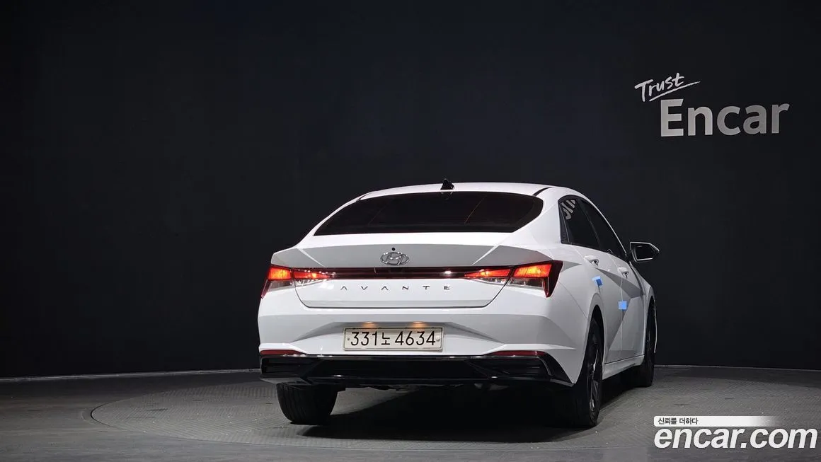Hyundai AVANTE — фото 4