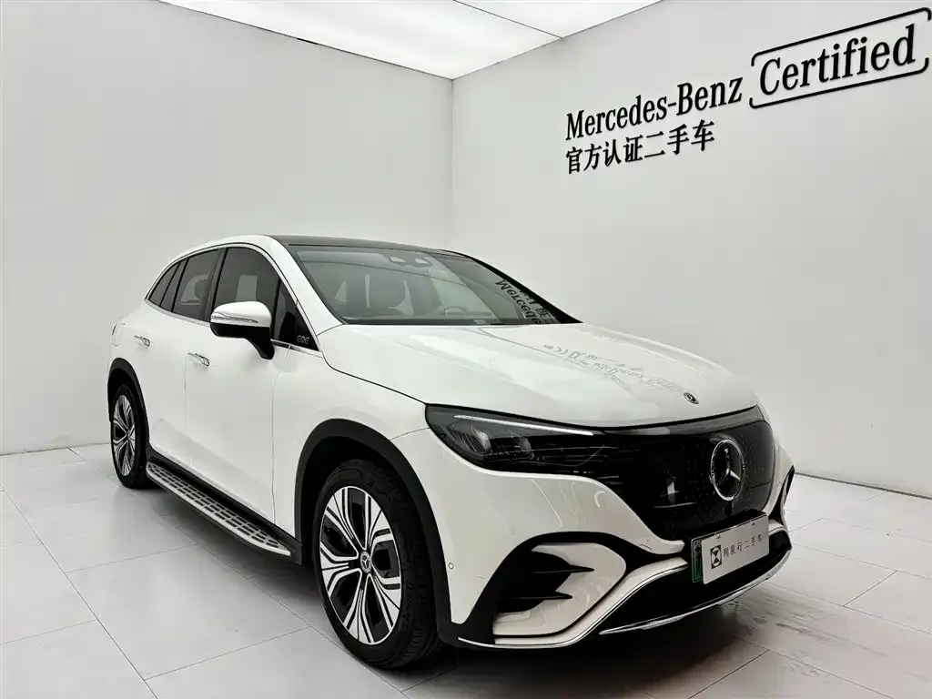 Mercedes-Benz EQE SUV — фото 5