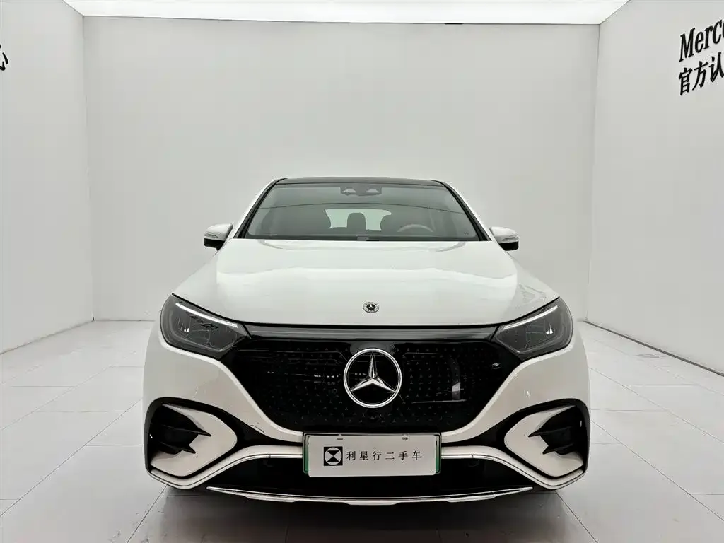 Mercedes-Benz EQE SUV — фото 3