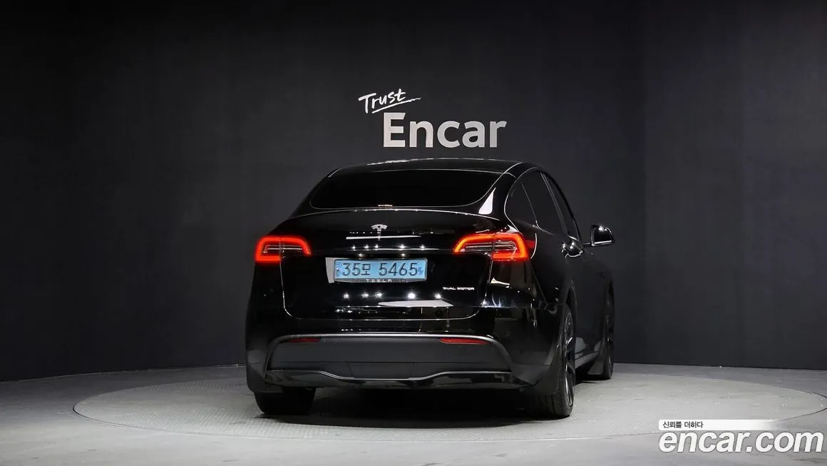 Tesla Model Y — фото 4