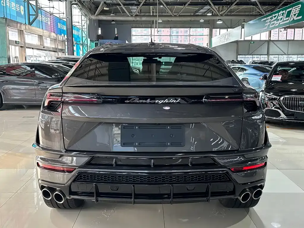 Lamborghini Urus — фото 7