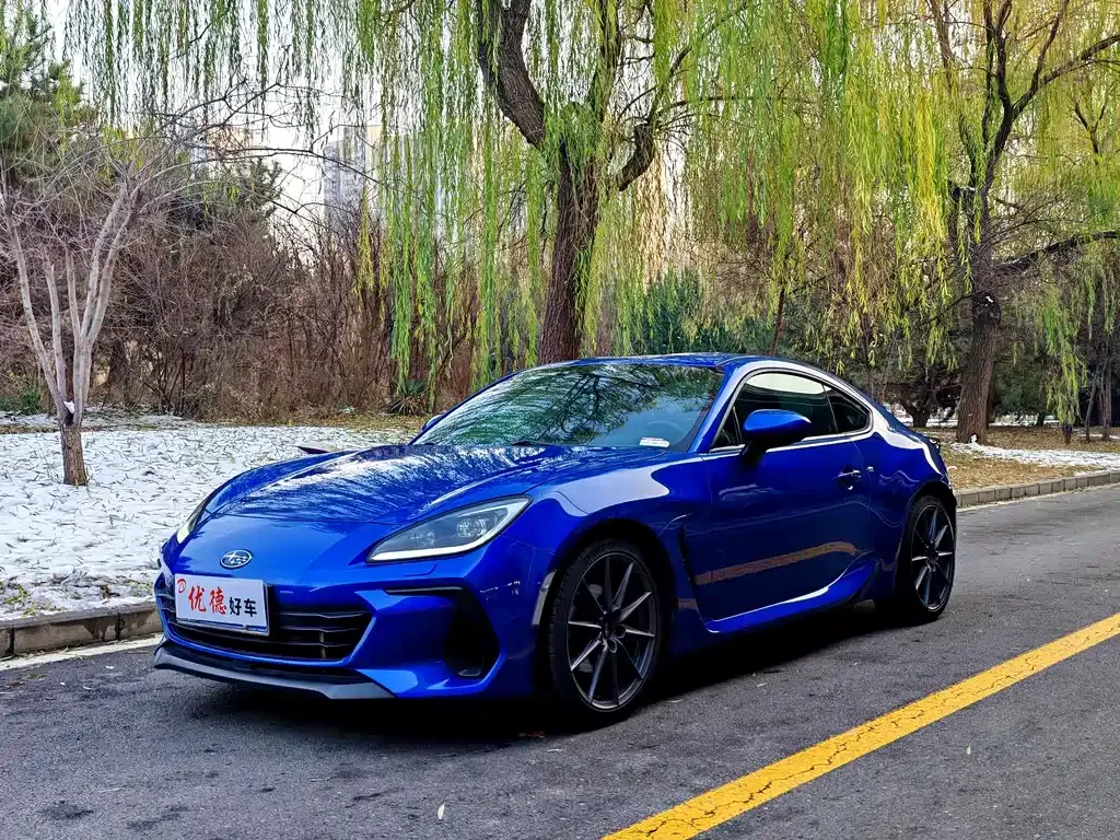 Subaru BRZ — фото 1
