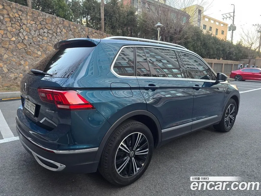 Volkswagen Tiguan — фото 9