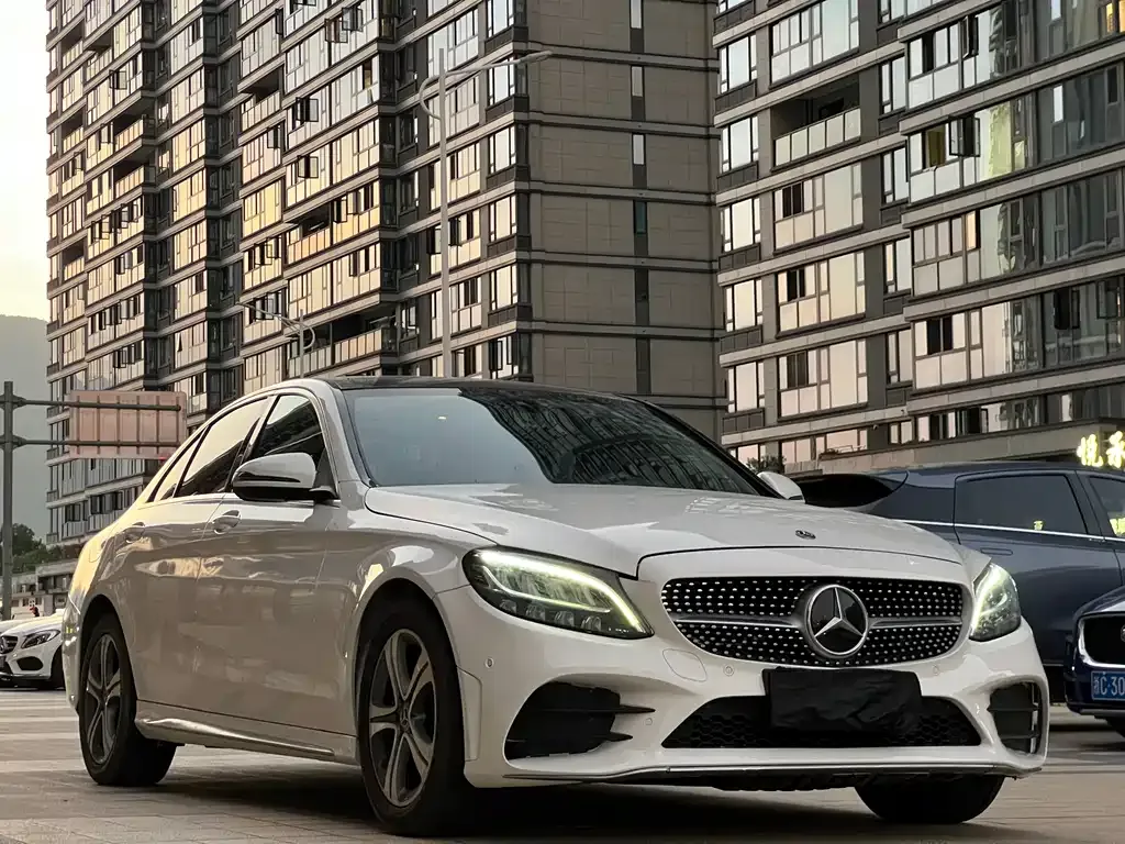 Mercedes-Benz C-Class — фото 7