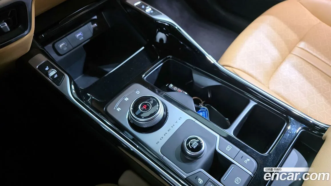 Kia Sorento — фото 9