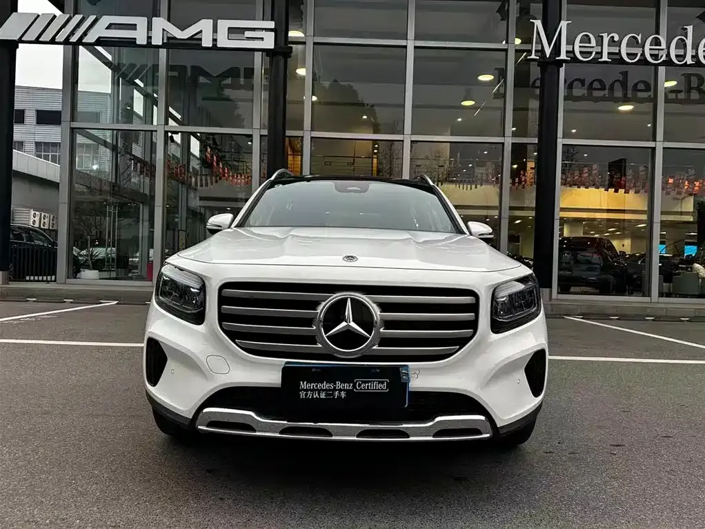 Mercedes-Benz GLB — фото 10