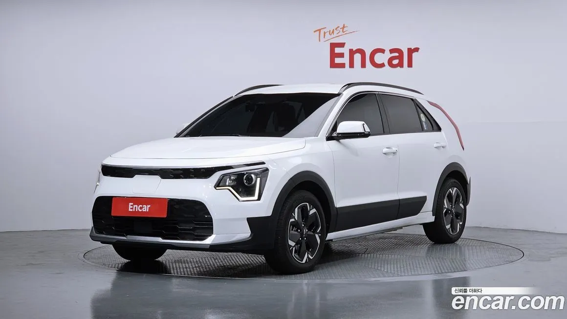 Kia Niro — фото 1