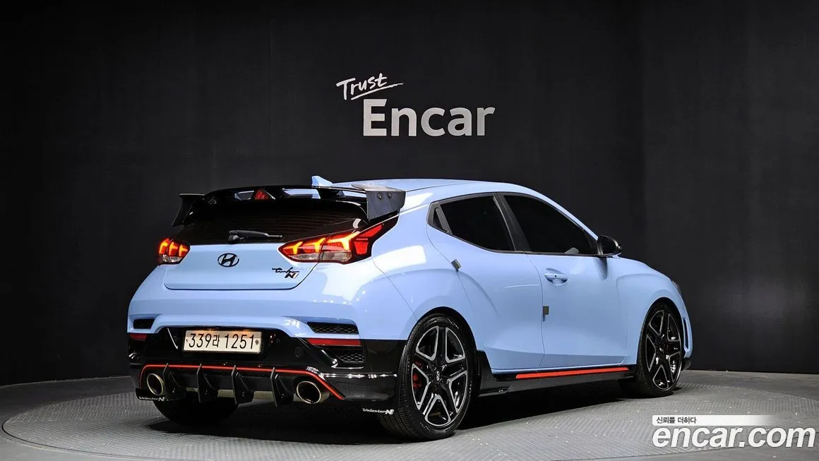 Hyundai Veloster — фото 2