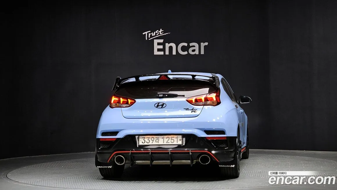 Hyundai Veloster — фото 8