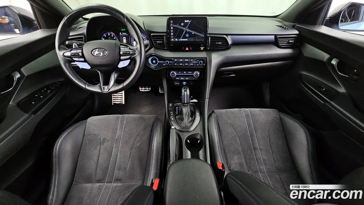 Hyundai Veloster — фото 4