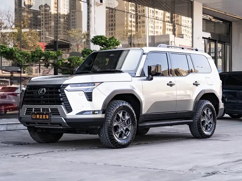 Lexus GX — фото 1