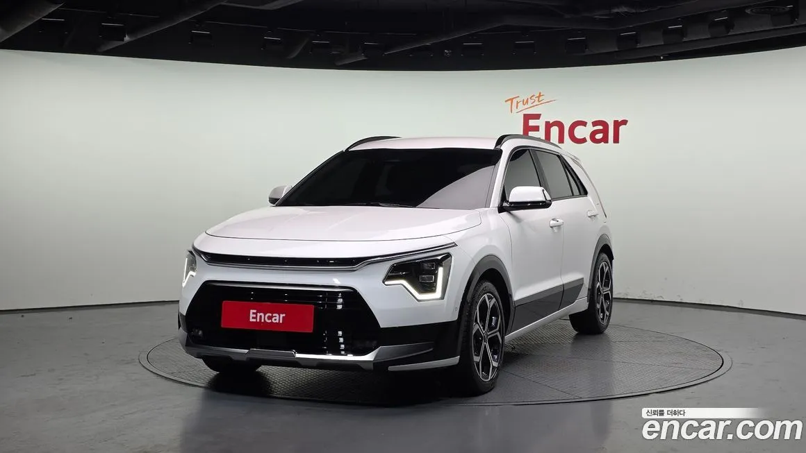 Kia Niro — фото 1