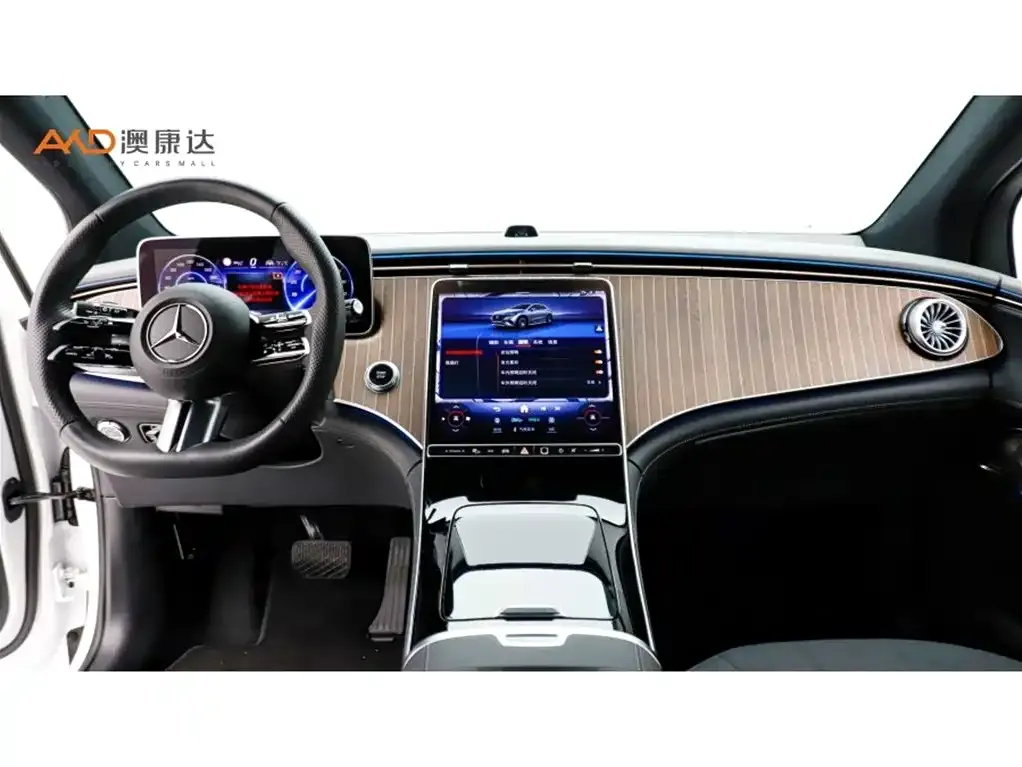 Mercedes-Benz EQE SUV — фото 10