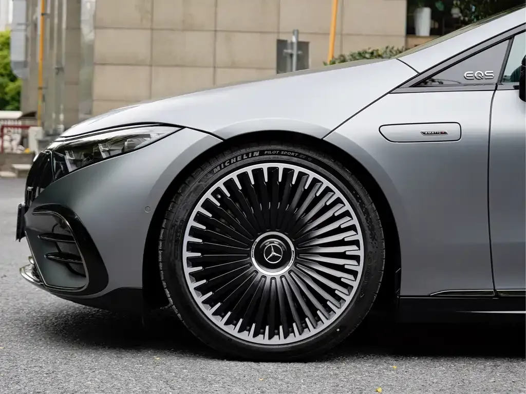 Mercedes-Benz EQS AMG — фото 2