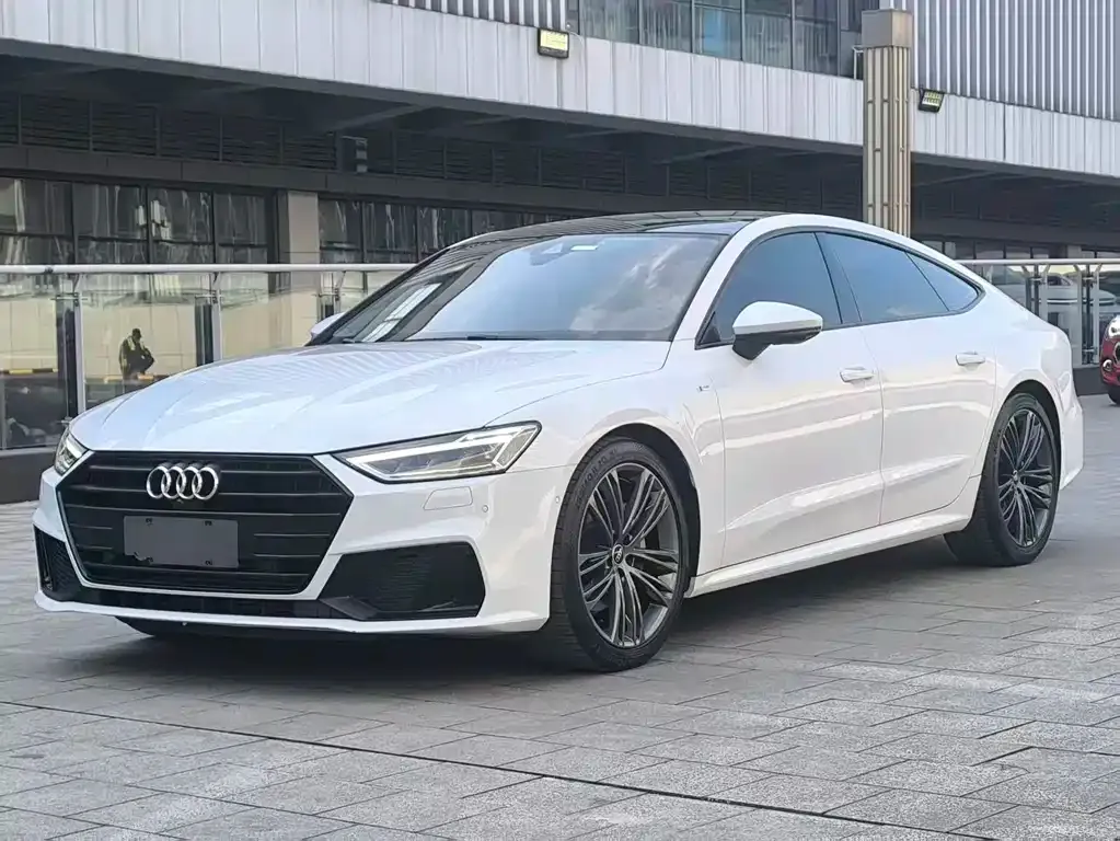 Audi A7 — фото 1