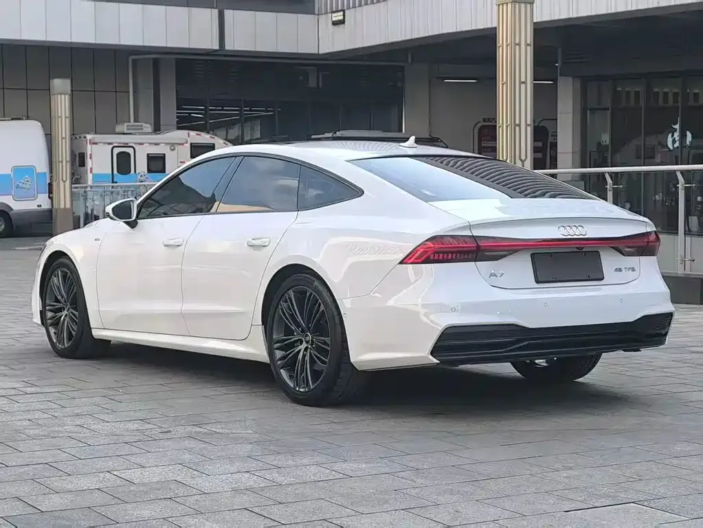 Audi A7 — фото 3