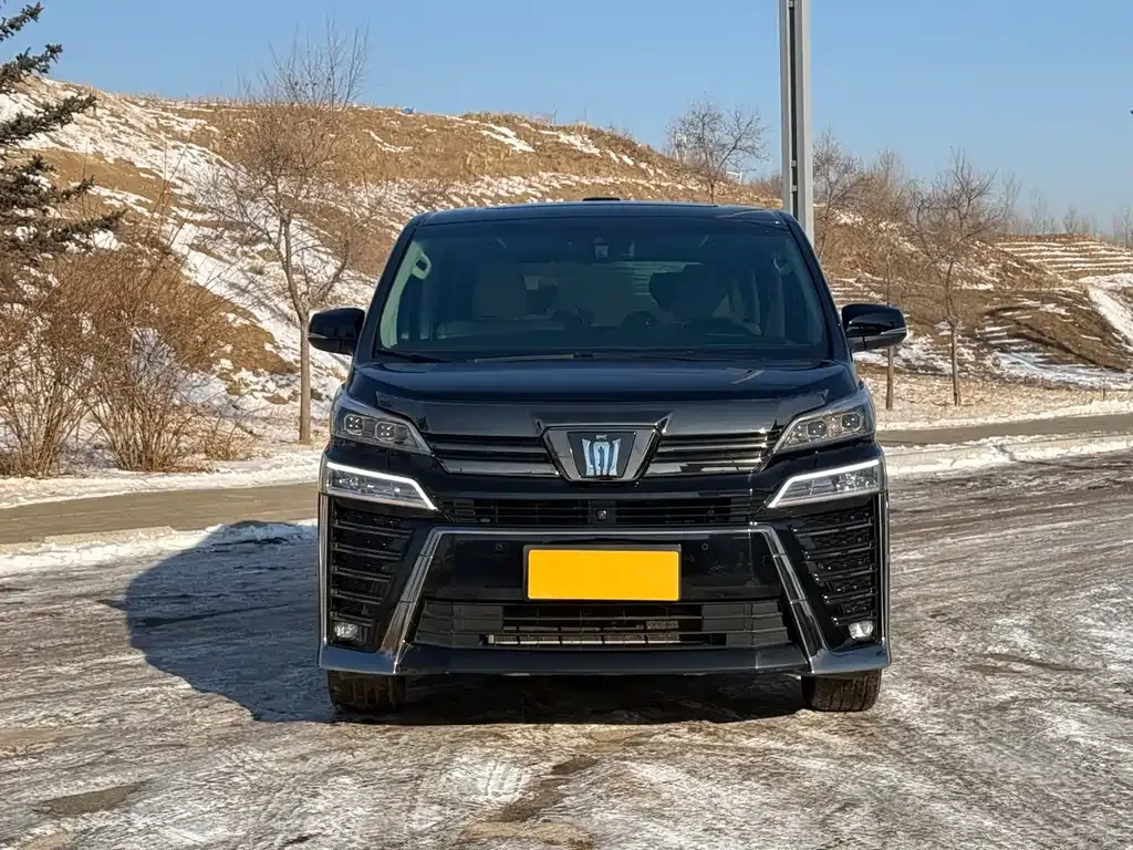Toyota Vellfire — фото 5