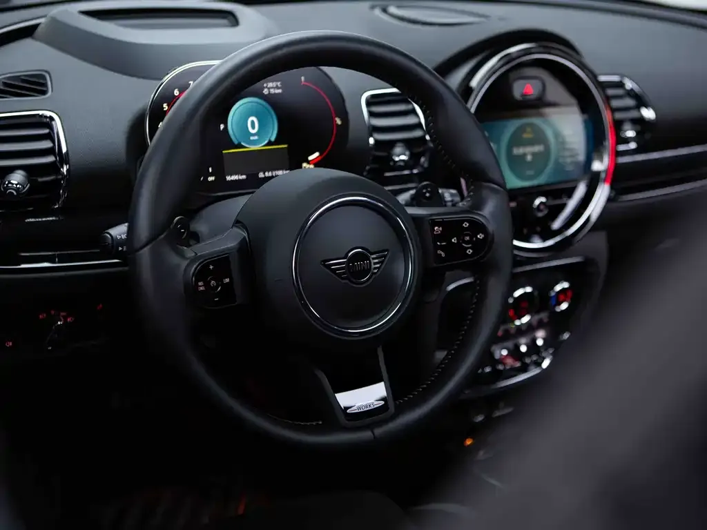 MINI Clubman JCW — фото 7