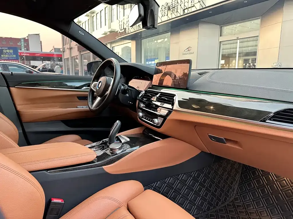 BMW 6 Series GT — фото 9