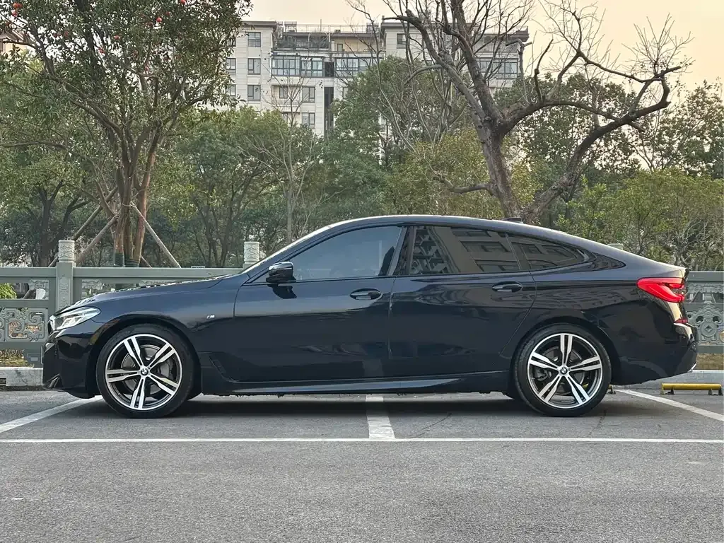 BMW 6 Series GT — фото 10