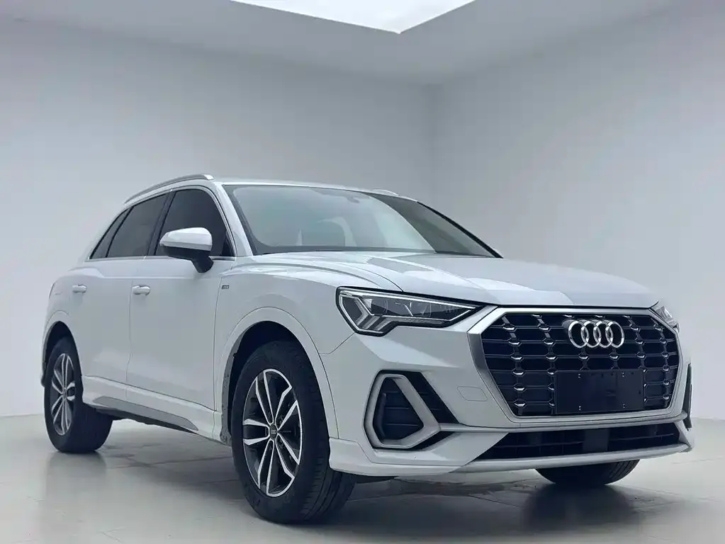 Audi Q3 — фото 4