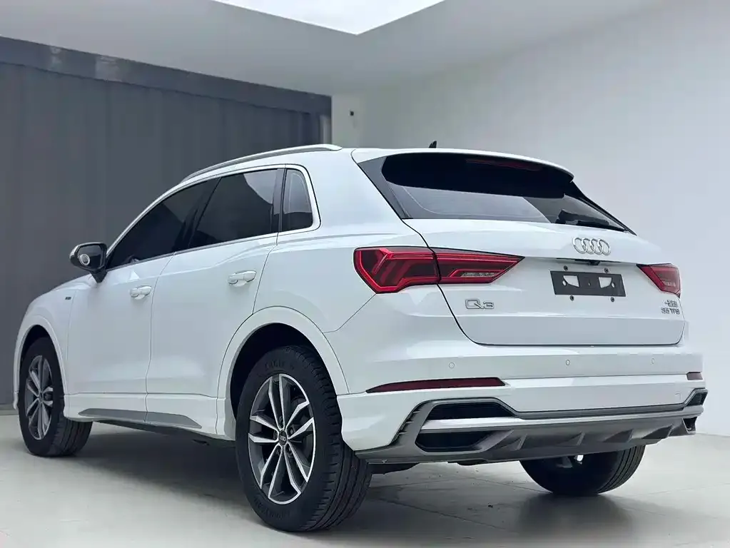 Audi Q3 — фото 9