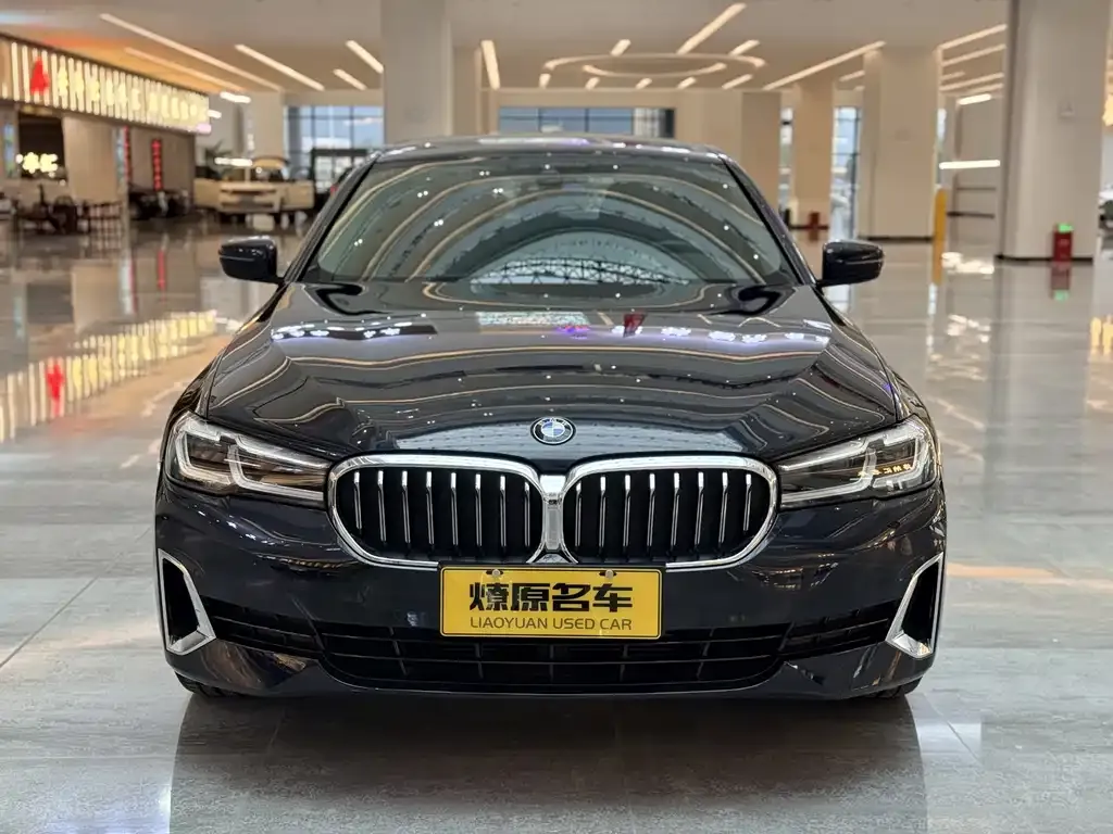 BMW 5 Series — фото 2