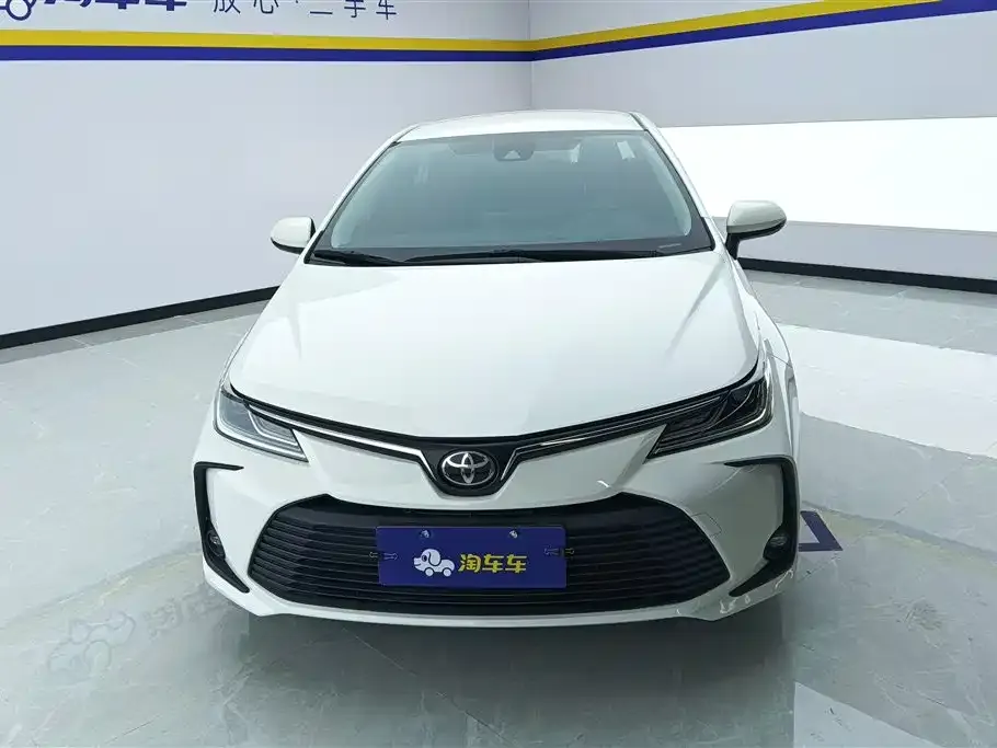 Toyota Corolla — фото 4