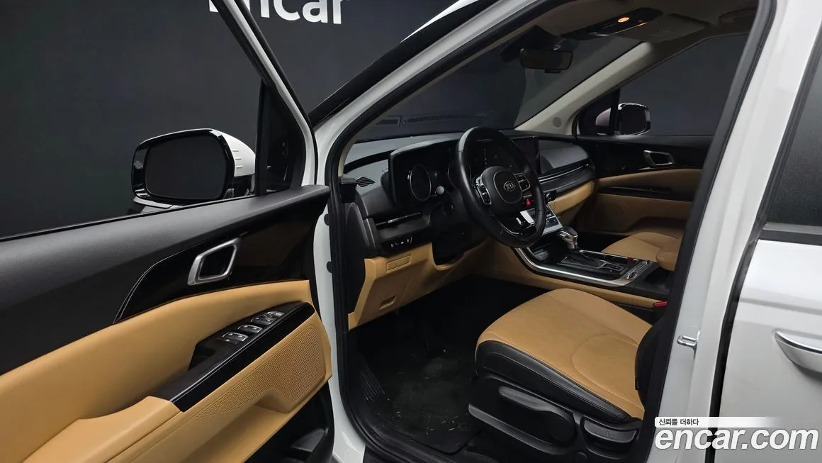 Kia Carnival — фото 10