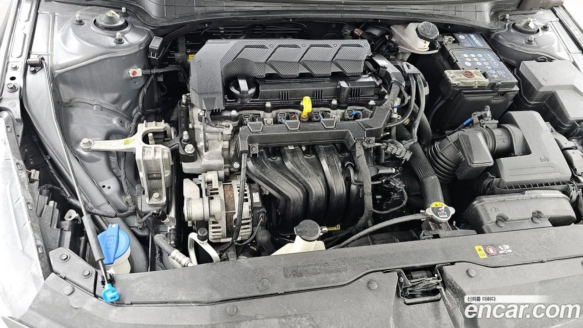 Hyundai AVANTE — фото 10