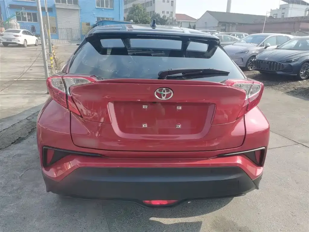 Toyota C-HR — фото 4