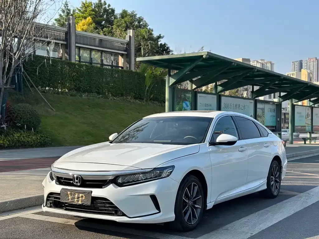 Honda Inspire — фото 1