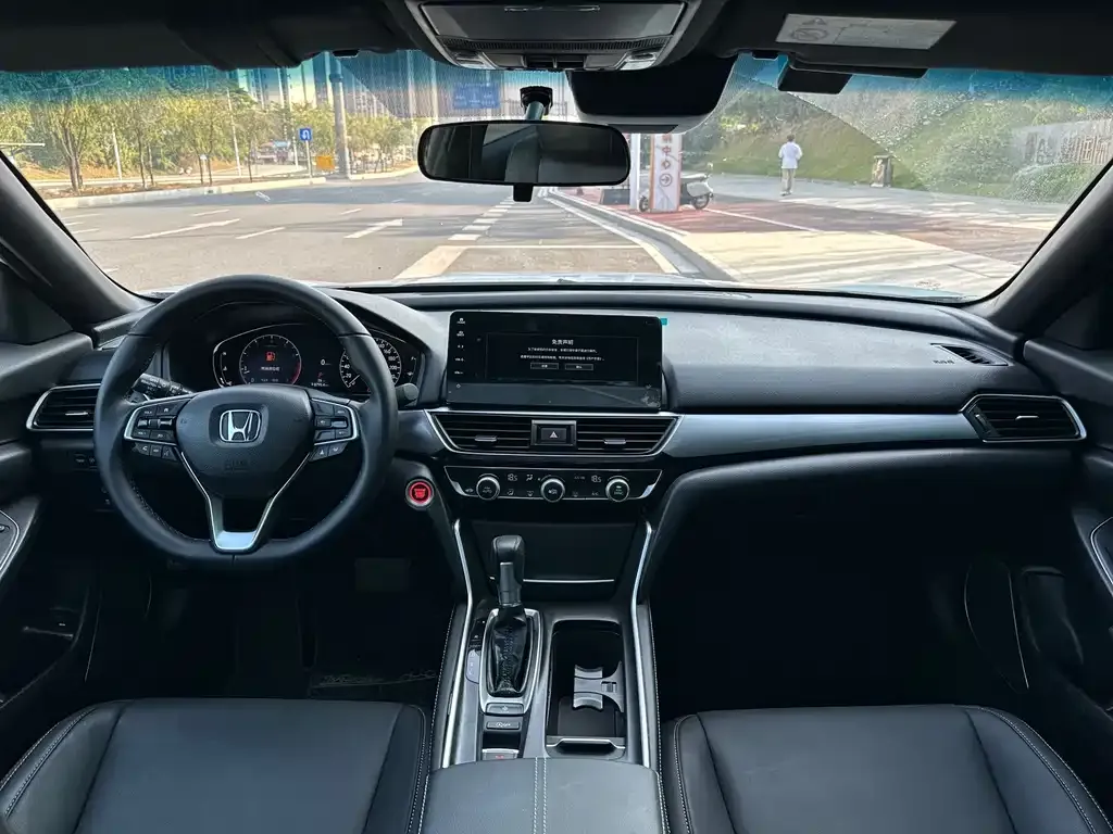 Honda Inspire — фото 9