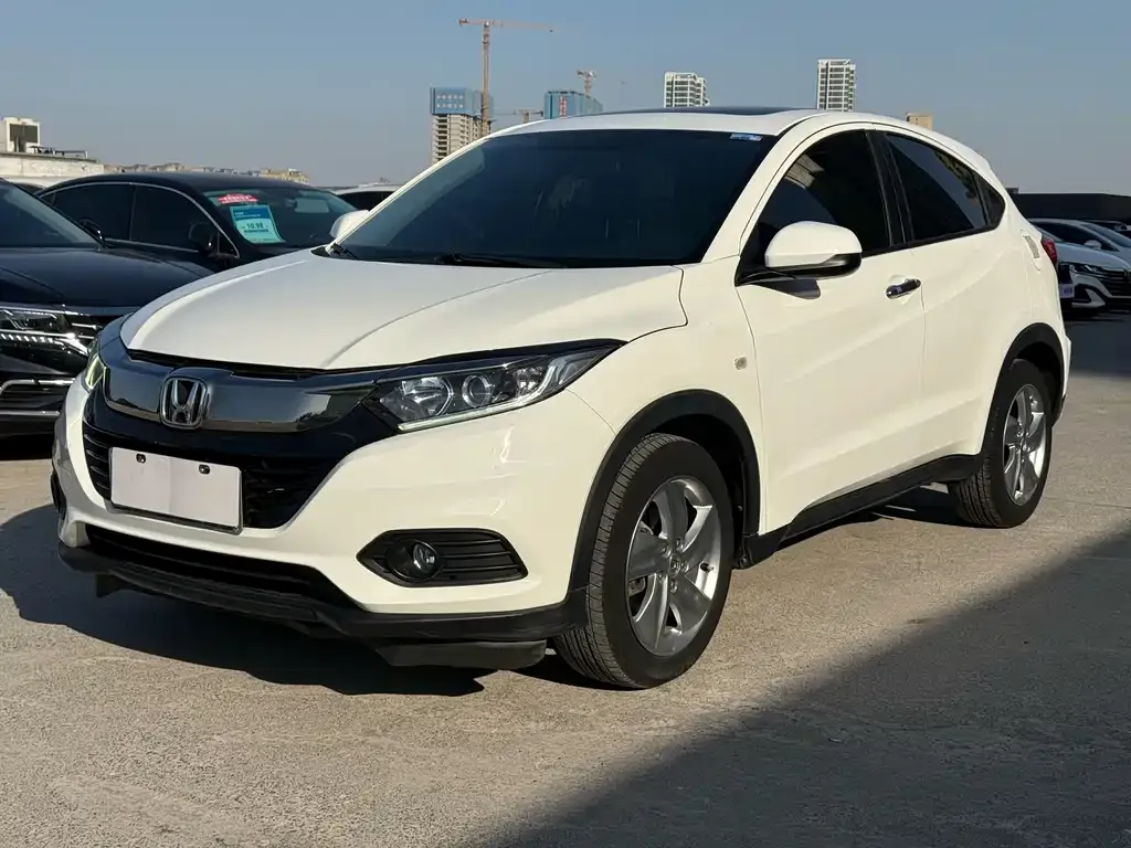 Honda Vezel — фото 1