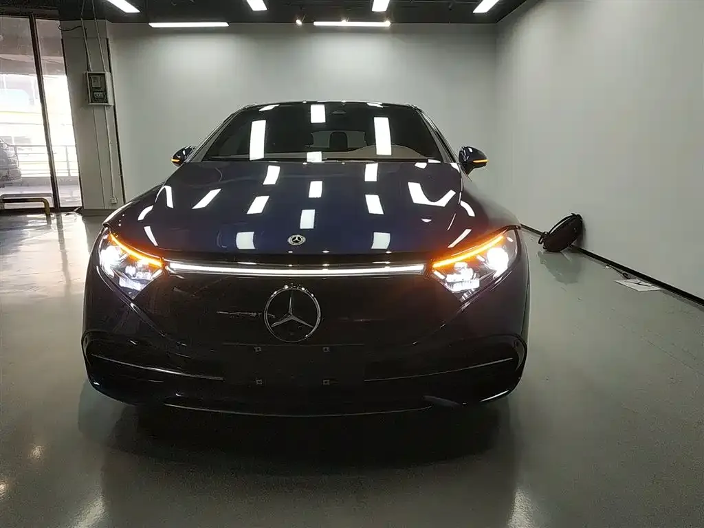 Mercedes-Benz EQS — фото 10