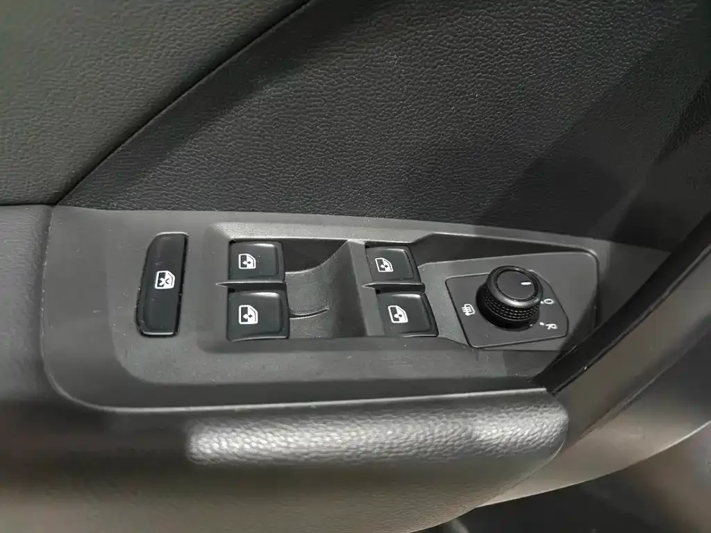 Volkswagen Tharu — фото 7
