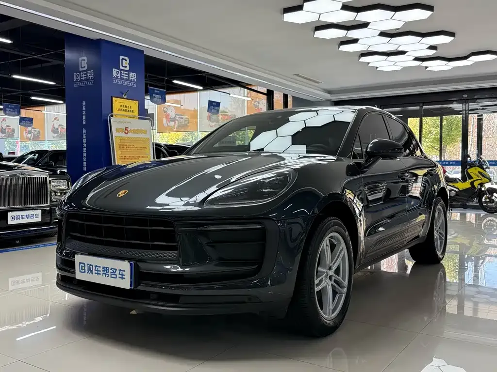 Porsche Macan — фото 1