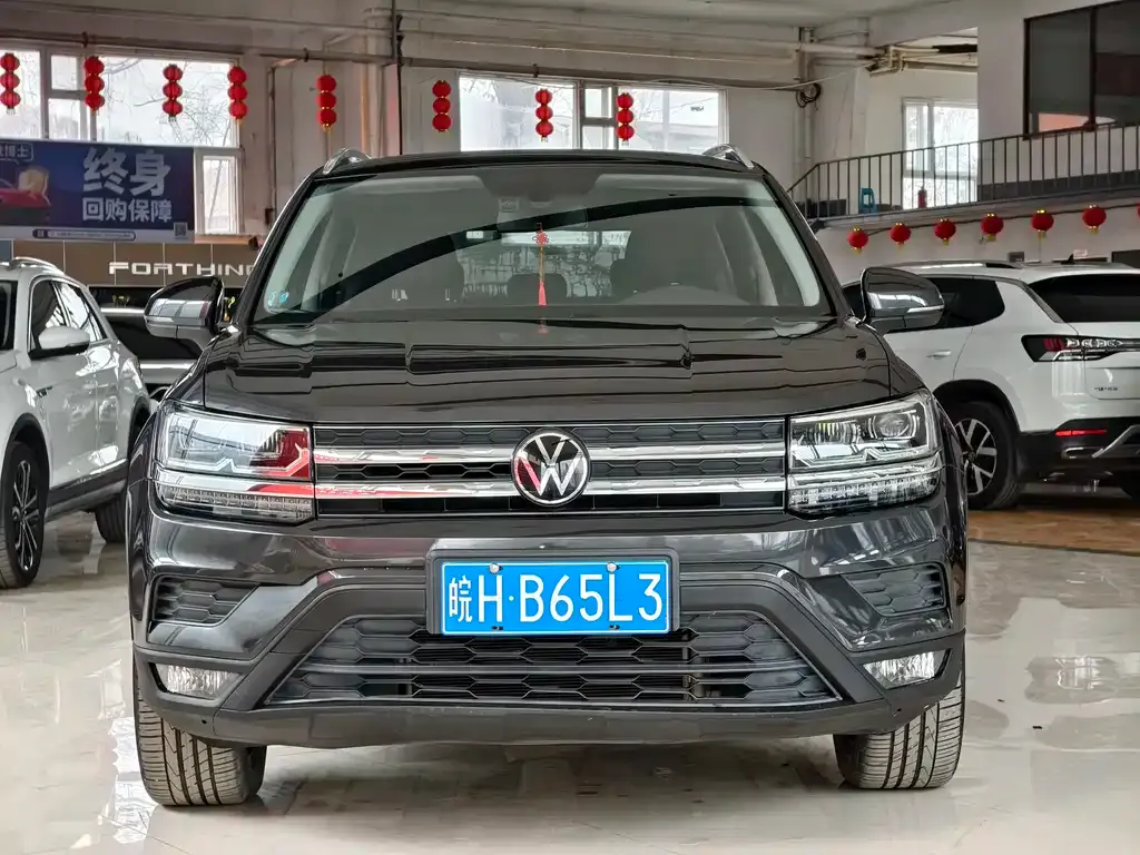 Volkswagen Tharu — фото 1
