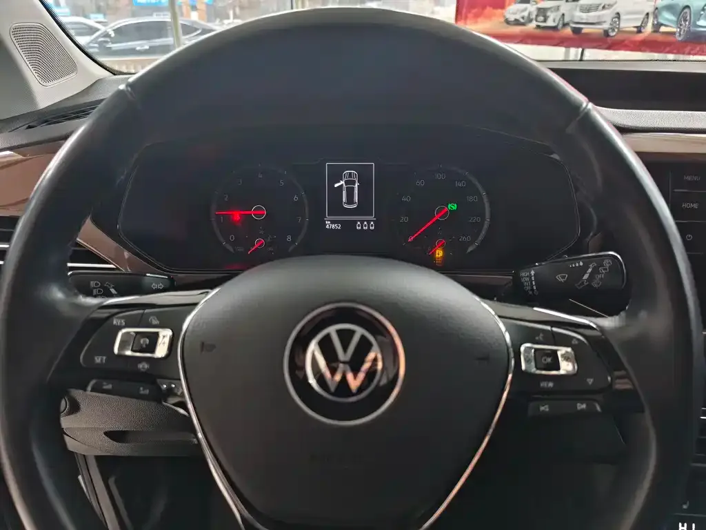 Volkswagen Tharu — фото 3