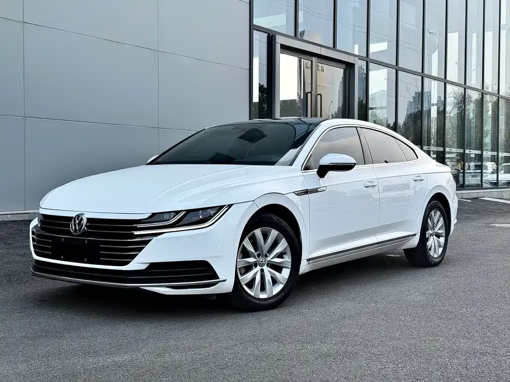 Volkswagen CC — фото 1