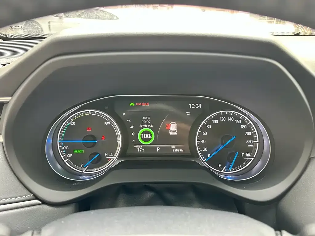 Toyota Harrier — фото 2